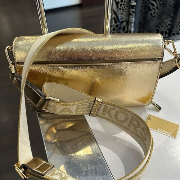 "Michael Kors Gold Plated Zip Around: Luxury Redefined" - Picture 2 of 4